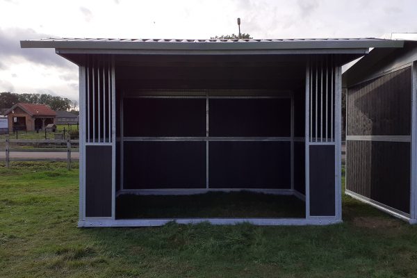 VDO Paardenstallen-Schuilhut-1 VDO Paardenstallen schuilstal