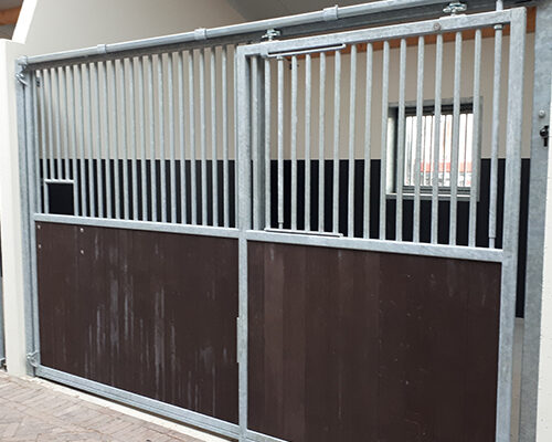VDO Paardenstallen-Voorwand Schuifdeur Expert Line 1 VDO Paardenstallen-Voorwand Schuifdeur Expert Line 1