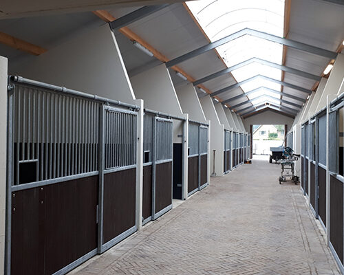 VDO Paardenstallen-Voorwand Schuifdeur Expert Line 6 VDO Paardenstallen-Voorwand Schuifdeur Expert Line 6