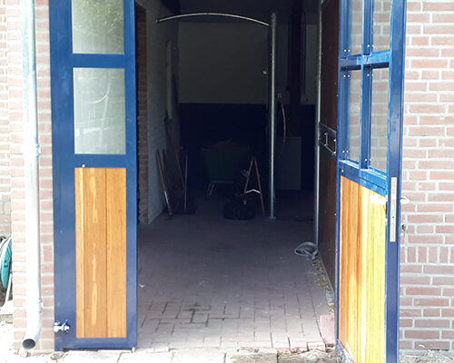 VDO-Paardenstallen-draaideuren-1