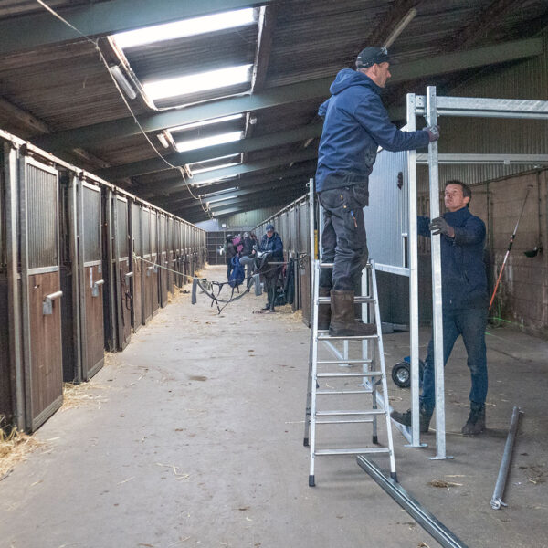 Nieuwe stallen bij Manege Hooidonk