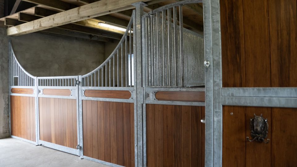 VDO Paardenstallen India - Aniek - 03422 VDO Paardenstallen India - Aniek - 03422