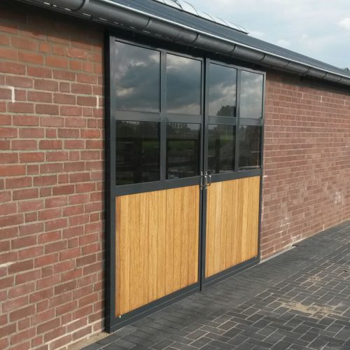 VDO Paardenstallen - Staldeuren en Stalramen