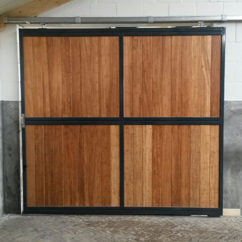 VDO Paardenstallen - Staldeuren en Stalramen