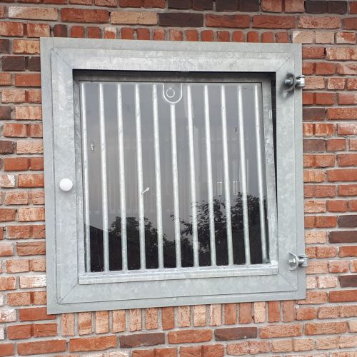 VDO Paardenstallen - Staldeuren en Stalramen