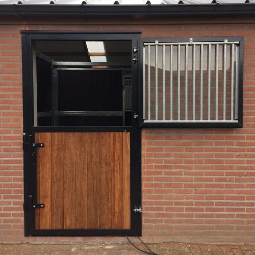 VDO Paardenstallen - Staldeuren en Stalramen