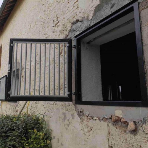 VDO Paardenstallen - Staldeuren en Stalramen