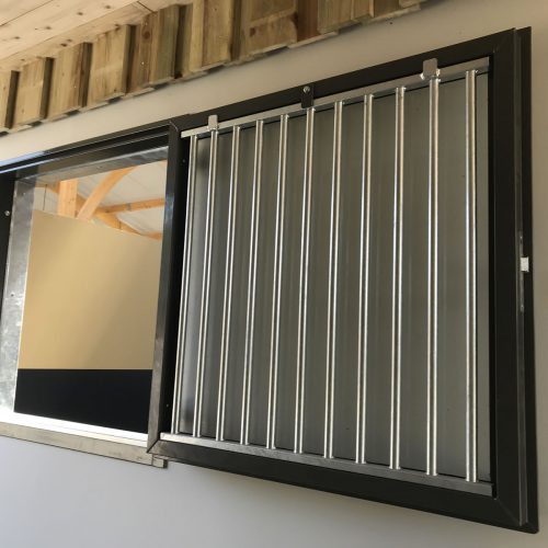 VDO Paardenstallen - Staldeuren en Stalramen