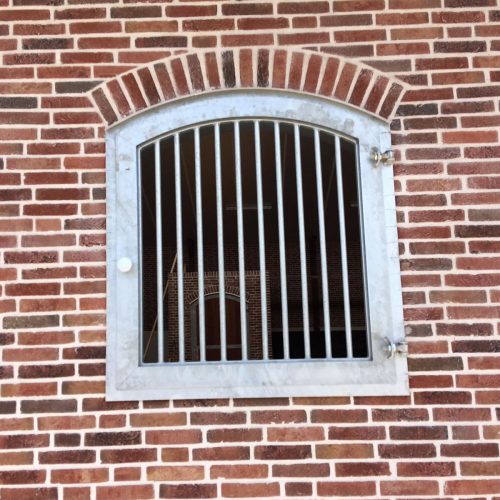 VDO Paardenstallen - Staldeuren en Stalramen