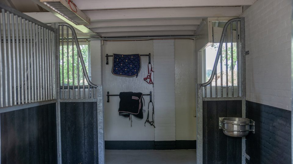 Van den Broek - VDOE Paardenstallen - 05252 Paardenstallen van Jeslin en Quince